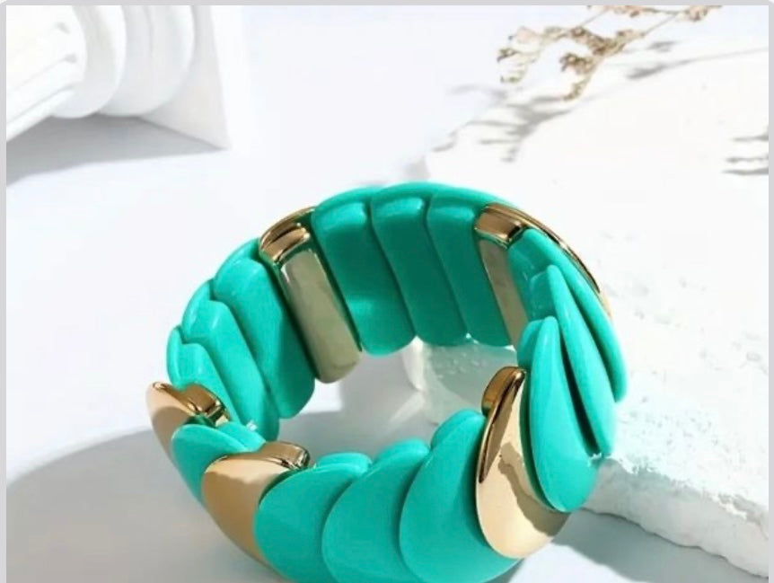 Chic Resin Bangle Bracelet