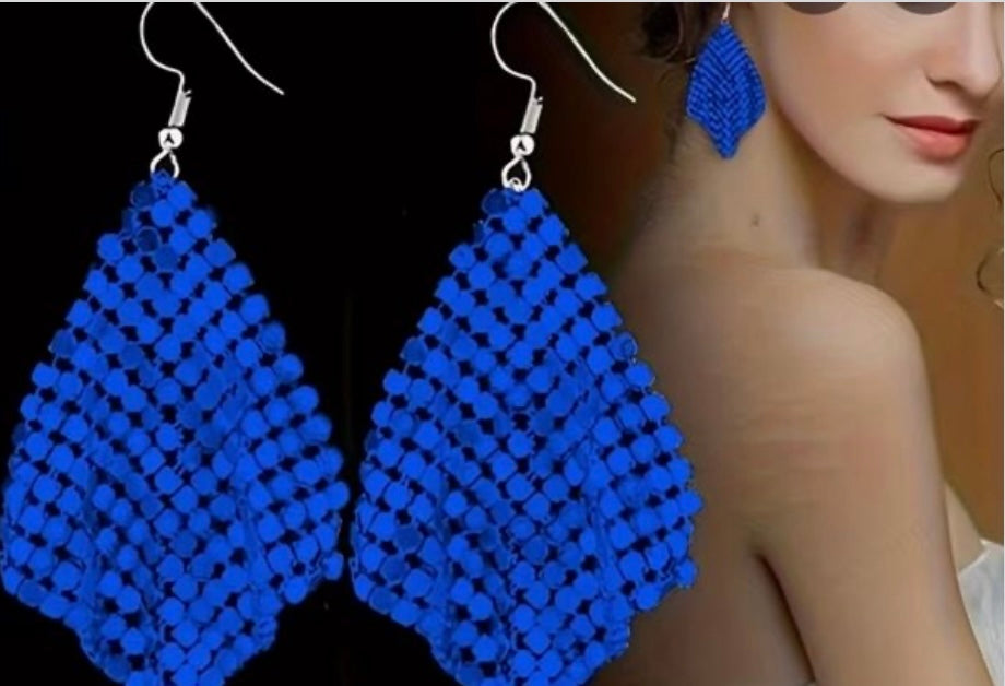 Fashionable earrings with fish hooks Sequins Tassels