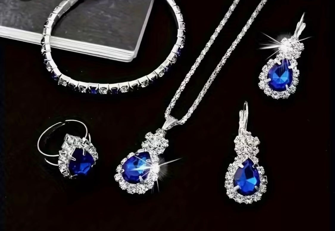 Elegant Blue and silver jewelry set