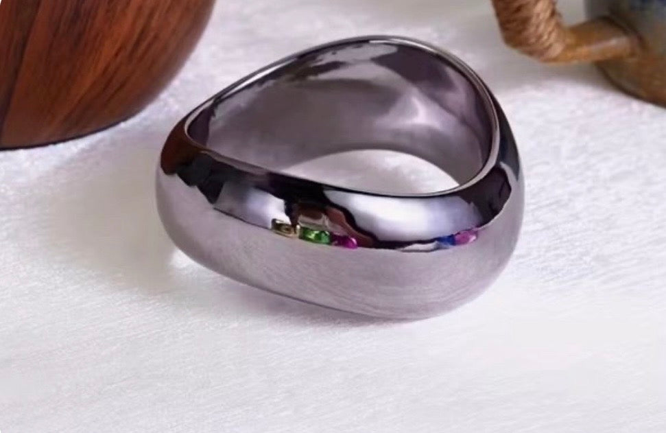 Gorgeous silver Bracelet Elegant Curve Thickened wide Band